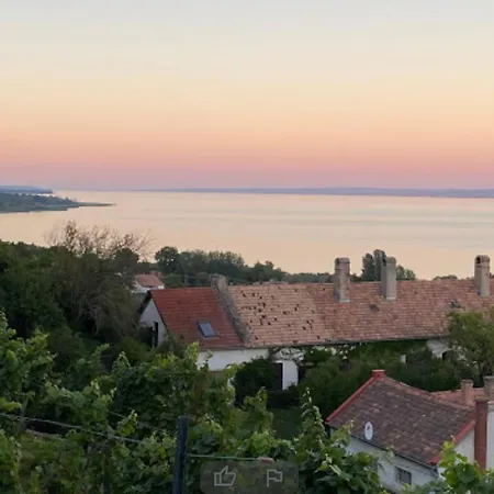 Apartamento Panorama Apartmanhaz Badacsonytomaj