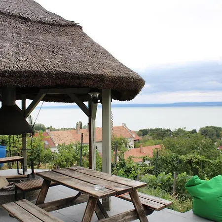 Panorama Apartmanhaz Apartamento