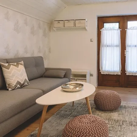 Panorama Apartmanhaz Lejlighed Badacsonytomaj