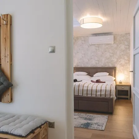 Panorama Apartmanhaz * Badacsonytomaj