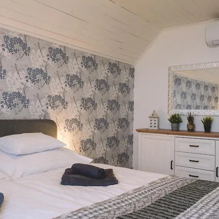 Panorama Apartmanhaz * Badacsonytomaj