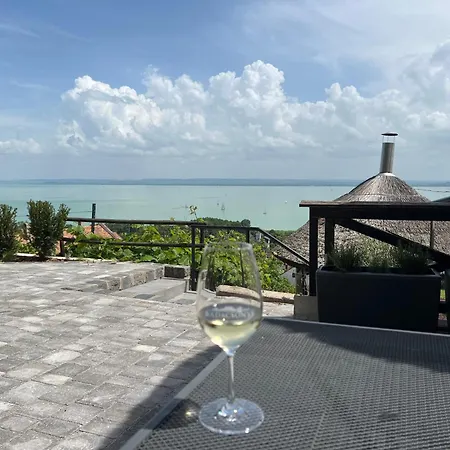 Panorama Apartmanhaz Apartamento