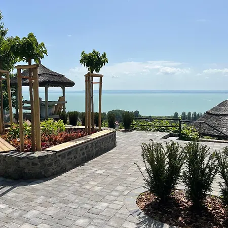 Apartamento Panorama Apartmanhaz Badacsonytomaj