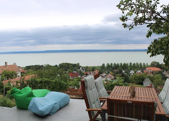 Panorama Apartmanhaz Badacsonytomaj