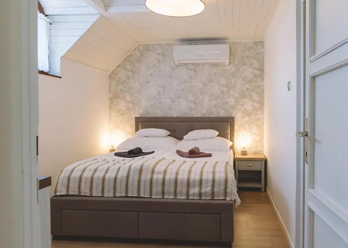 Panorama Apartmanhaz *